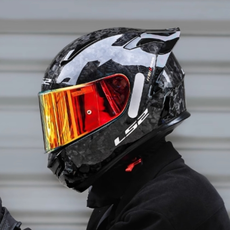 خوذة دراجة نارية كاملة الوجه م - مراجعة Carbon Fiber Lightweight Motorcycle Helmet وسعره
