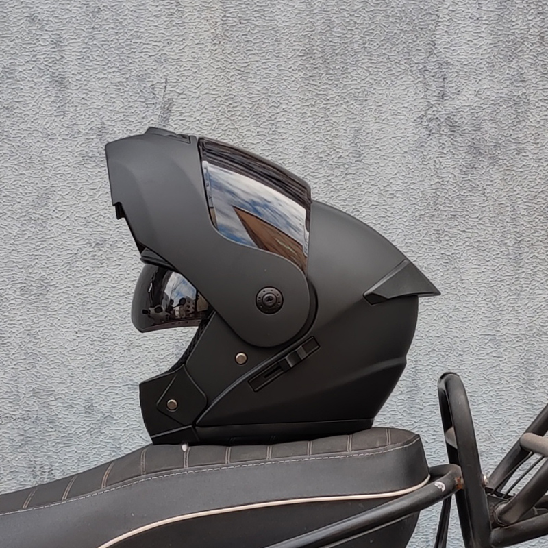 أحدث خوذة أمان معتمدة من وزارة - مراجعة Dual Visor Motorcycle Racing Helmet وسعره