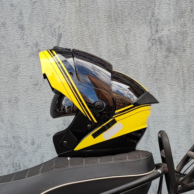 أحدث خوذة أمان معتمدة من وزارة - مراجعة Dual Visor Motorcycle Racing Helmet وسعره